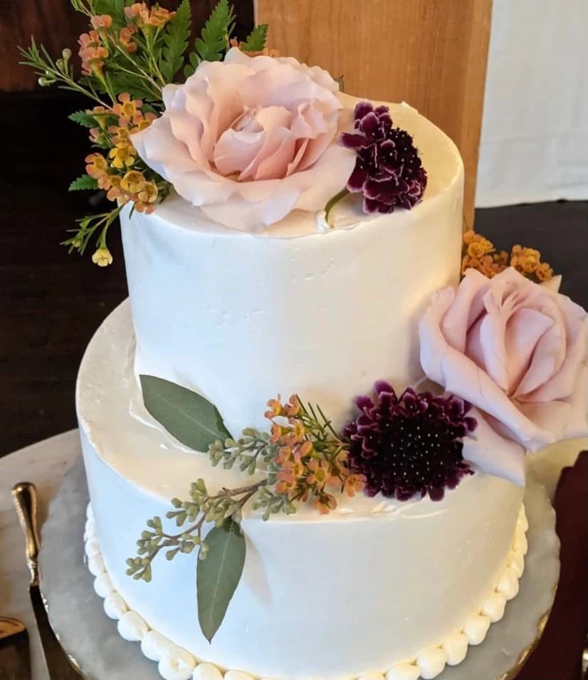 Adina D.'s wedding cake from Cake Ann
